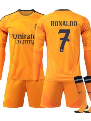Custom Goalkeeper Kits Manufacturer | Ravine International