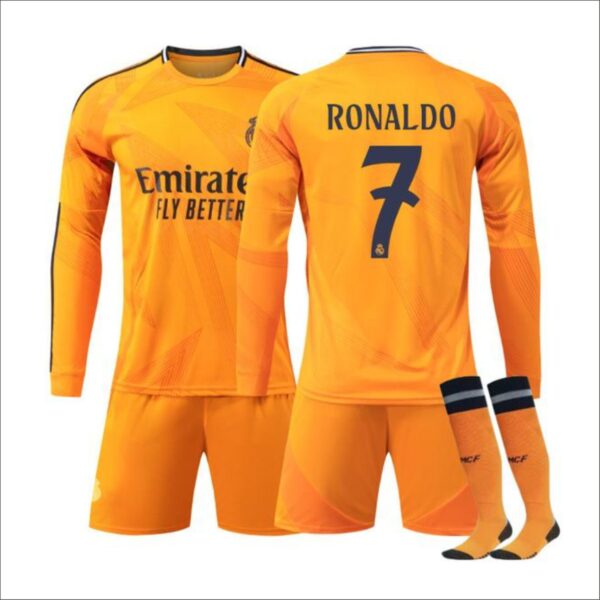 09 Custom Goalkeeper Kits Manufacturer | Ravine International